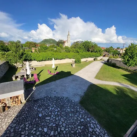 Eszterhazy Apartment Gyulakeszi