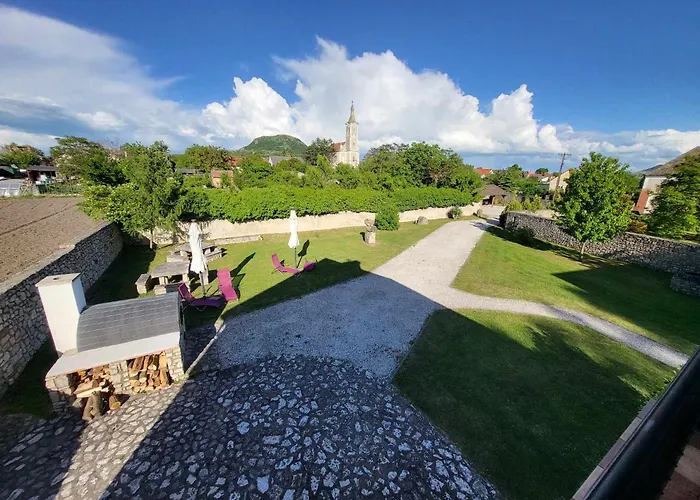 Eszterhazy Apartment Gyulakeszi